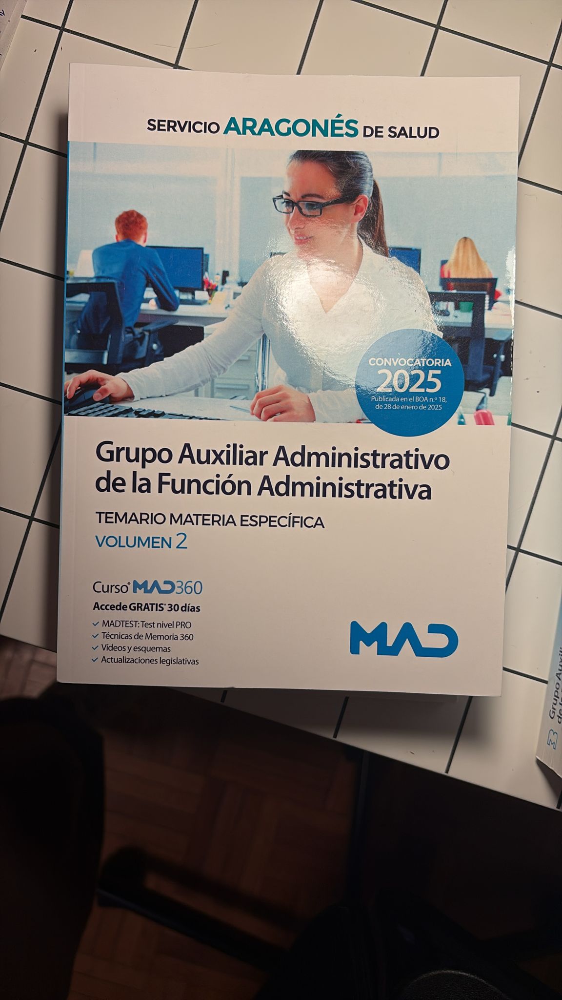 Libro de Tests Temario Específico Auxiliar Administrativo Servicio Aragonés de Salud 2025 segunda mano