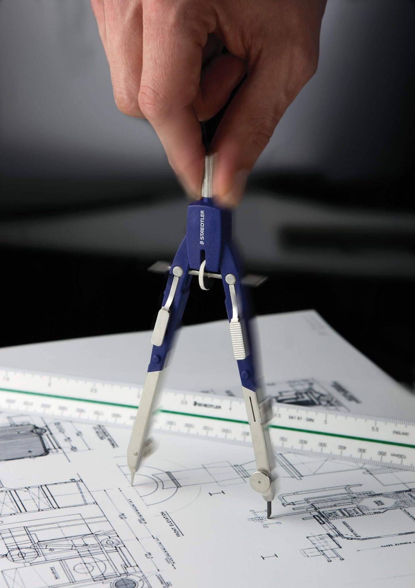 Staedtler 552 01 - Compás, Plateado, Circulo – para oposiciones – Material de estudio – OpoMarket