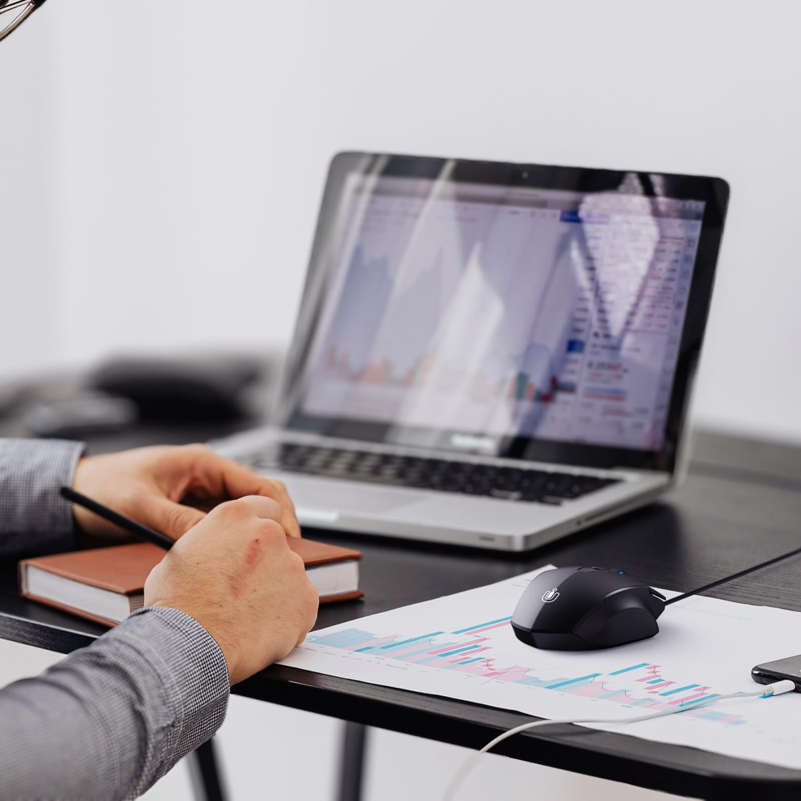 Uineer Ratón con Cable, 7200 dpi Ajustable y 6 Botones, diseño ergonómico, ratón óptico USB optimizado para PC portátil para Trabajar y, Negro Mate – para oposiciones – Material de estudio – OpoMarket